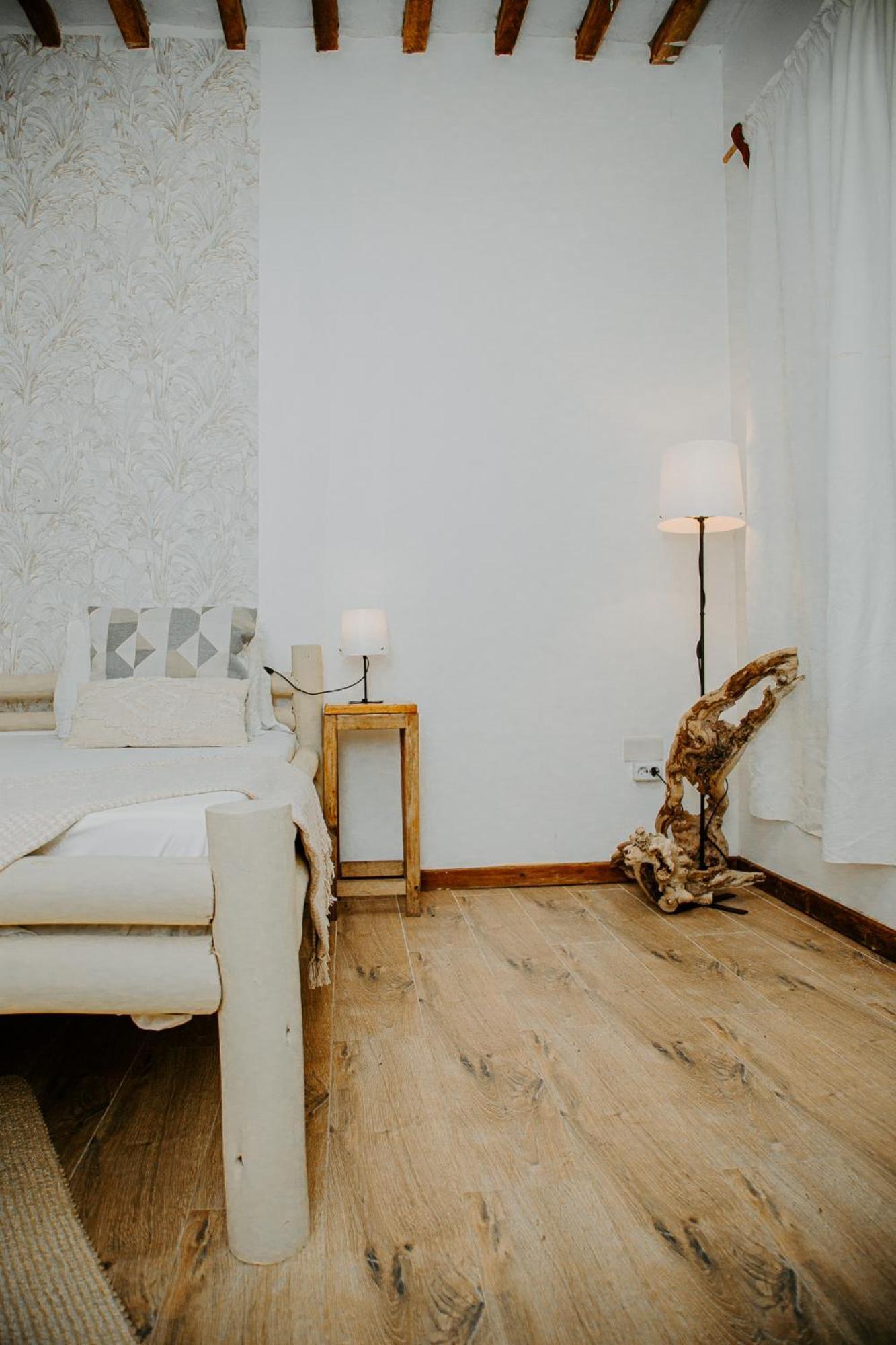 Ocean Boho House Bed & Breakfast Джамбиани Екстериор снимка